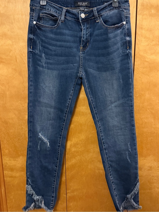Judy Blue Denim - Judy Blue Medium-Dark Blue Distressed Ankle Crop Jeans size 29